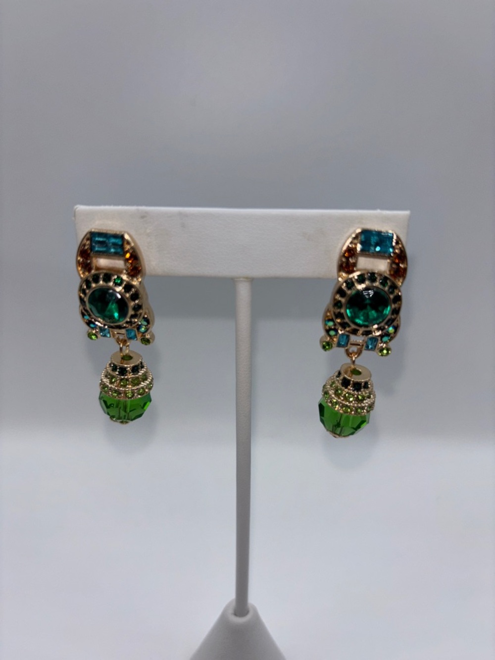 Emerald Green Crystal Drop Earrings JP459